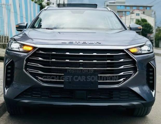 New Jetour X70 Plus 2024 Beige