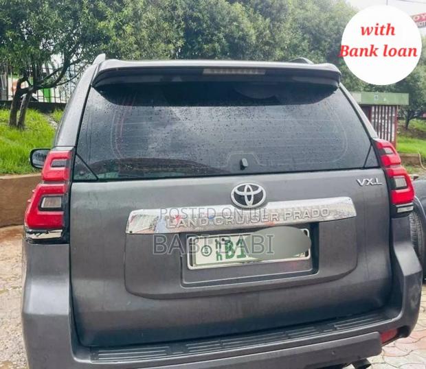 Toyota Land Cruiser Prado 2020 Gray