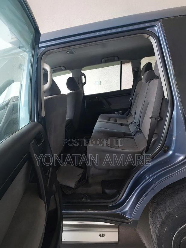 Toyota Land Cruiser 5.7 4WD 2008 Blue