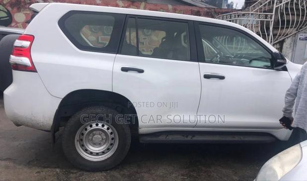 Toyota Land Cruiser 2015 White