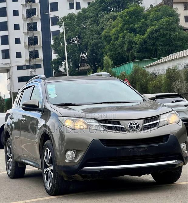 Toyota RAV4 2015 Green