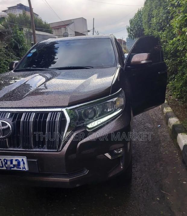 Toyota Land Cruiser 2020 Gray