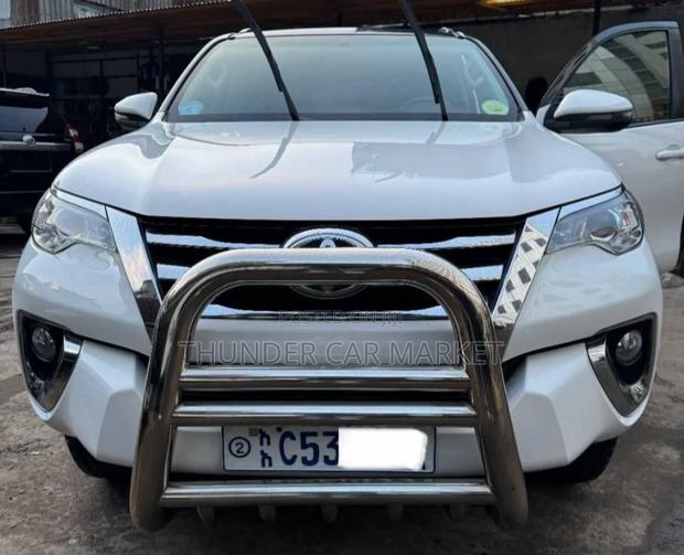 Toyota Fortuner 2018 White