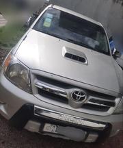Toyota Hilux 2009 Gold for sale