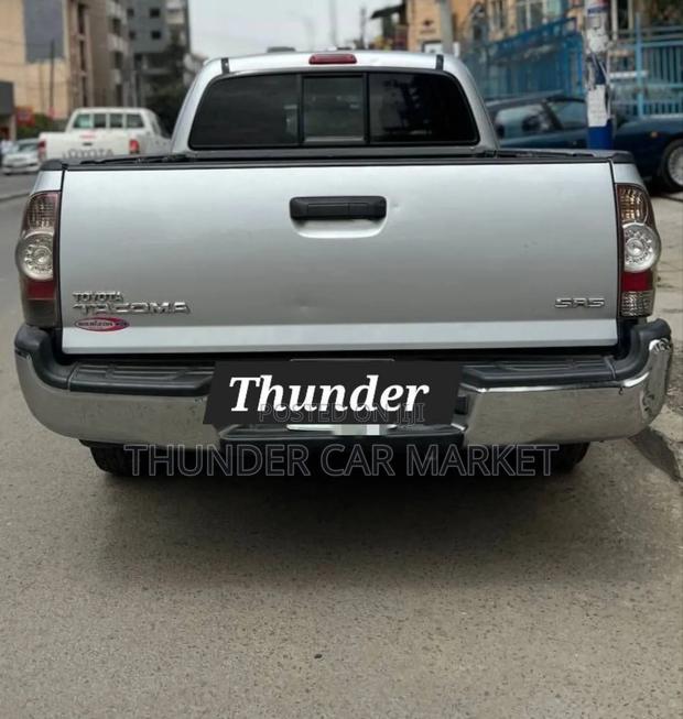 Toyota Tacoma 2009 Silver