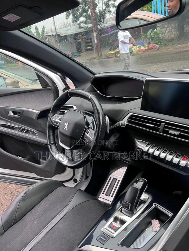 Peugeot 3008 2021 White