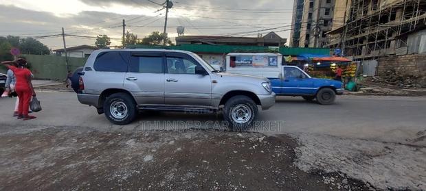 Toyota Land Cruiser 2007 Gold