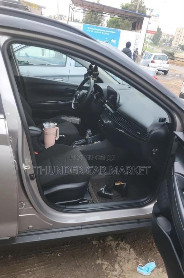 Hyundai Bayon 2022 Silver