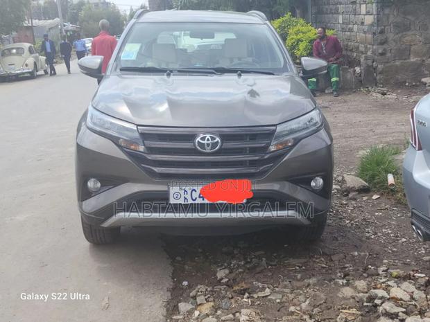 Toyota Rush 2023 Gray