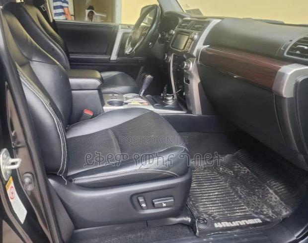 Toyota 4-Runner 2019 Black