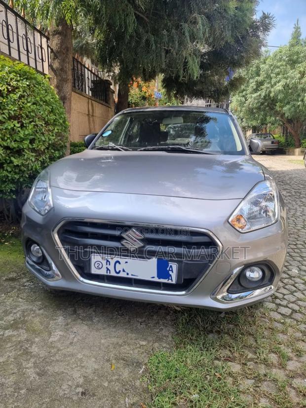 Suzuki Dzire 2023 Silver