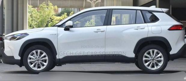 New Toyota Corolla Cross 2024 White