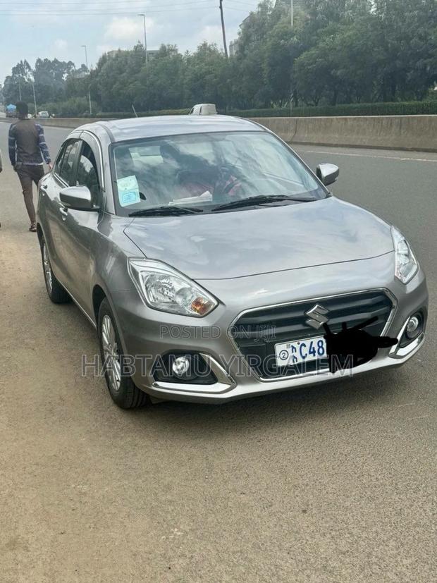 Suzuki Dzire 2023 Silver