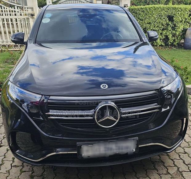 Mercedes-Benz E400 2023 Black