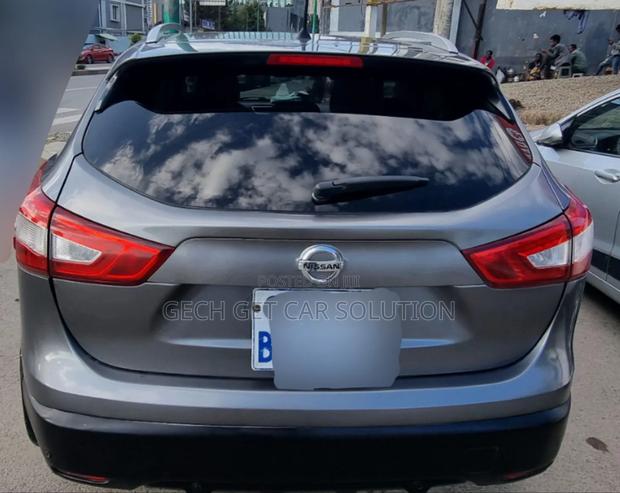 Nissan Qashqai 2016 Silver