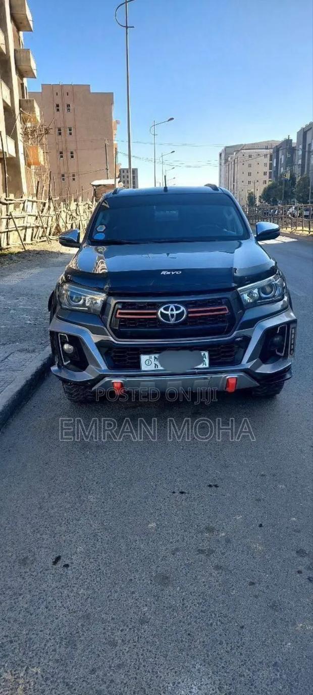 Toyota Hilux 2018