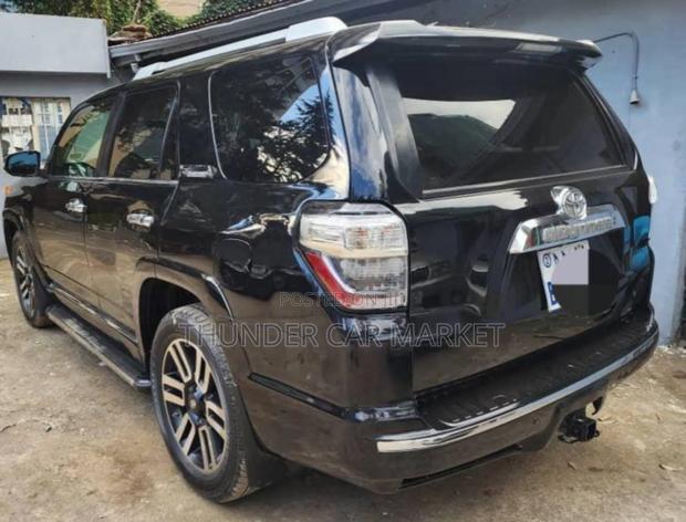 Toyota 4-Runner 2019 Black