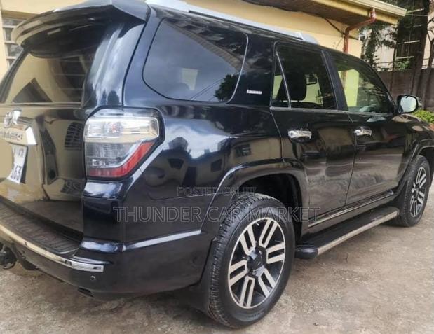 Toyota 4-Runner 2019 Black