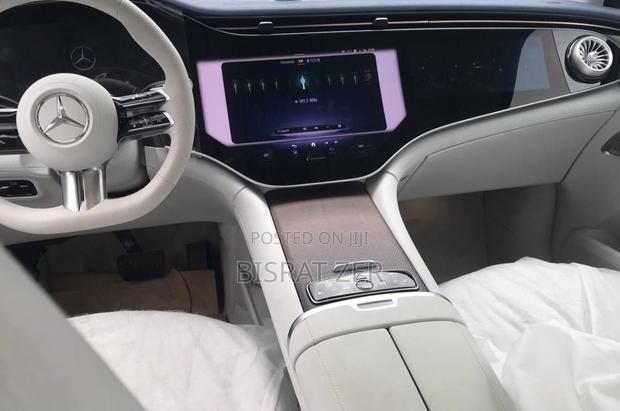 New Mercedes-Benz EQE 2023 Gray