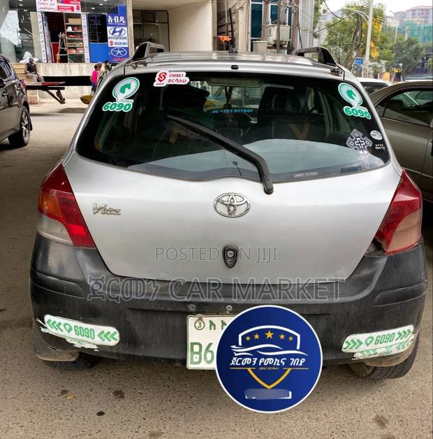 Toyota Yaris 2009 Silver