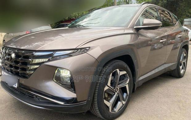 Hyundai Tucson 2022 Gold