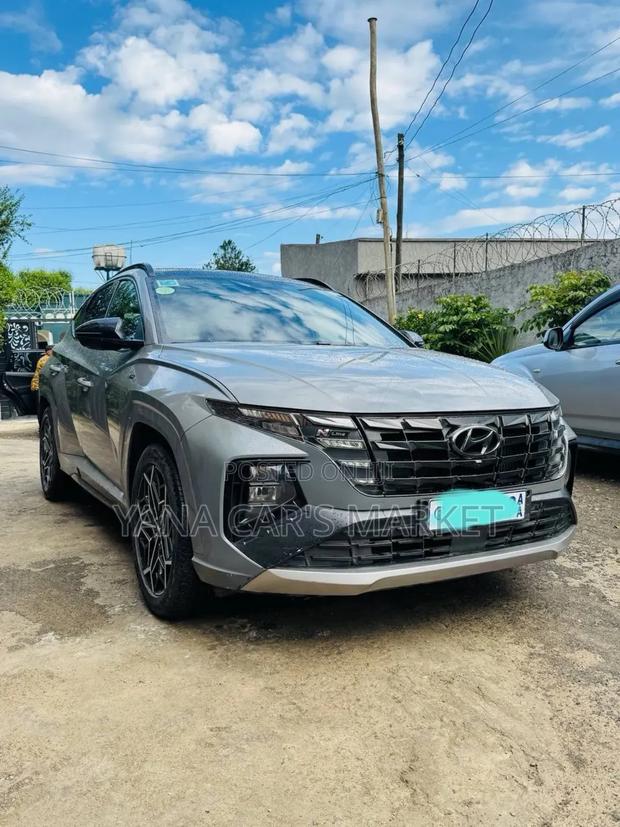 Hyundai Tucson 2022 Gray