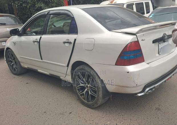 Toyota Corolla 2003 White