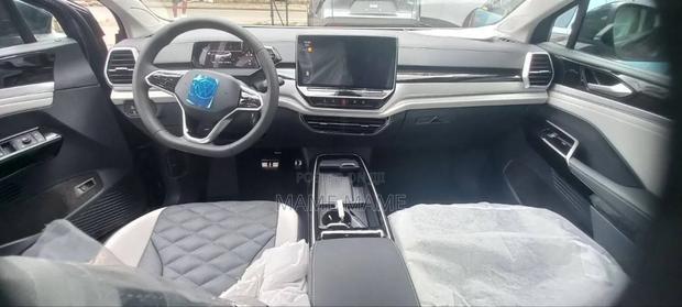 New Volkswagen ID.6 2023 Blue
