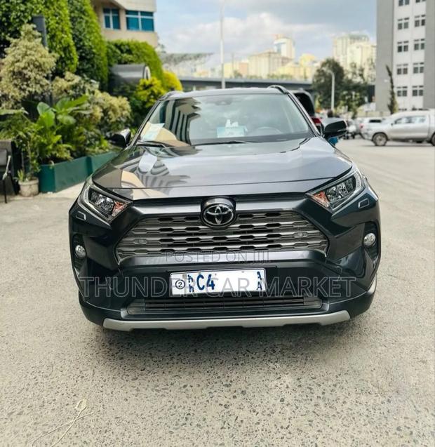 Toyota RAV4 2022 Black