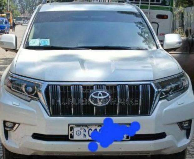 Toyota Land Cruiser 2021 White