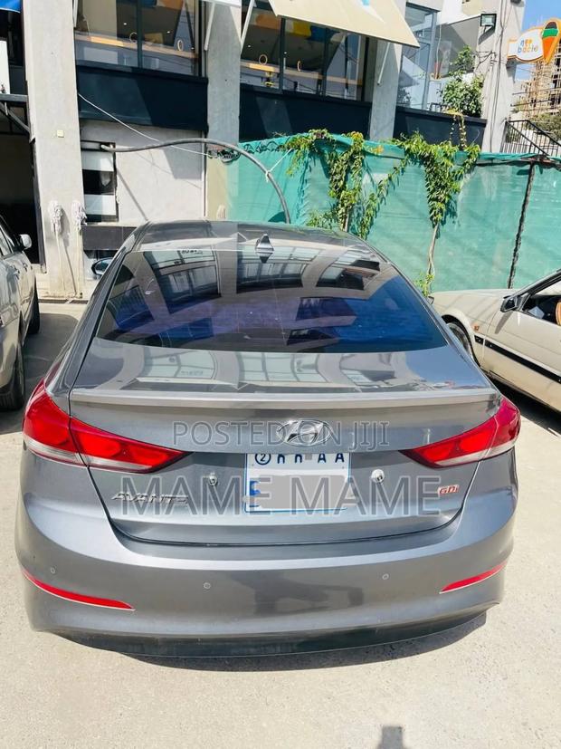 Hyundai Avante 2017 Gray
