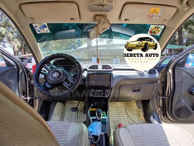 Suzuki Dzire 2022 Silver