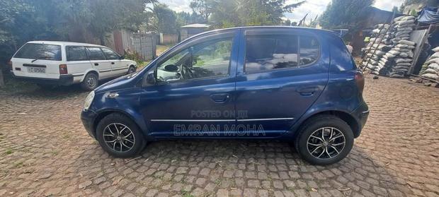 Toyota Vitz 2004