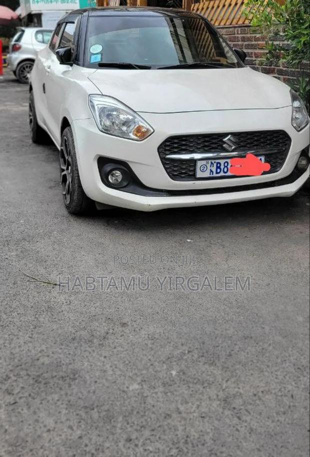 Suzuki Swift 2021 White