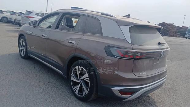 New Volkswagen ID.6 2024 Gray