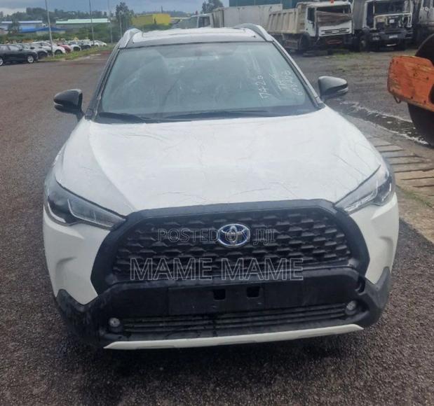 New Toyota Corolla Cross 2024 Gray