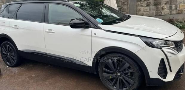 New Peugeot 5008 2022 White