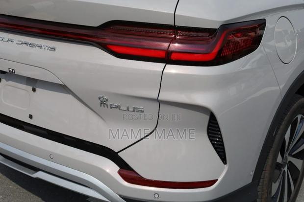 New BYD Song Plus 2024 Silver