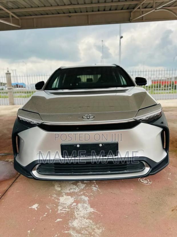 New Toyota bZ4X 2024 White