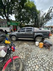 Toyota Hilux 2014 Gray for sale