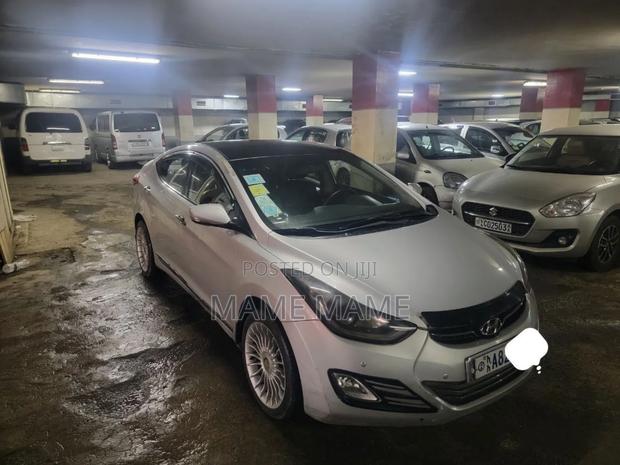 Hyundai Avante 2012 Silver