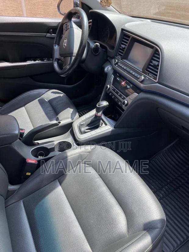 Hyundai Avante 2017 Gray