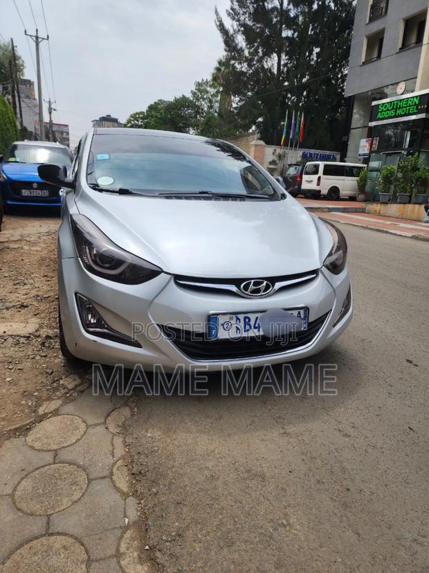 Hyundai Avante 2015 Silver