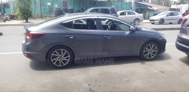 Hyundai Avante 2019 Gray