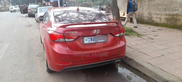 Hyundai Avante 2015 Red