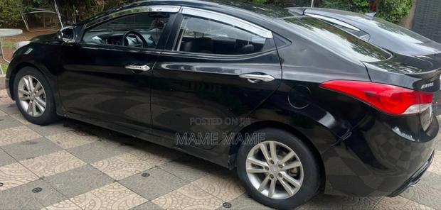 Hyundai Avante 2013 Black