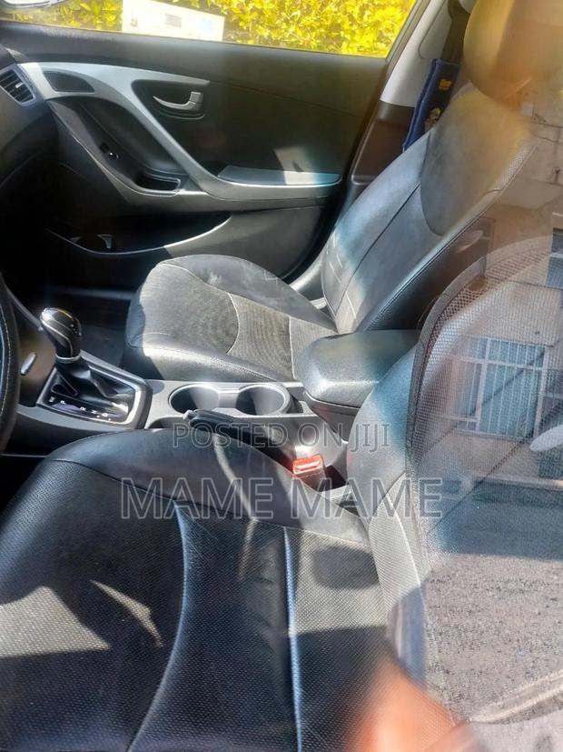 Hyundai Avante 2012 Silver