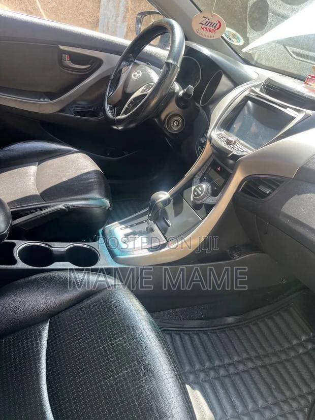Hyundai Avante 2013 White