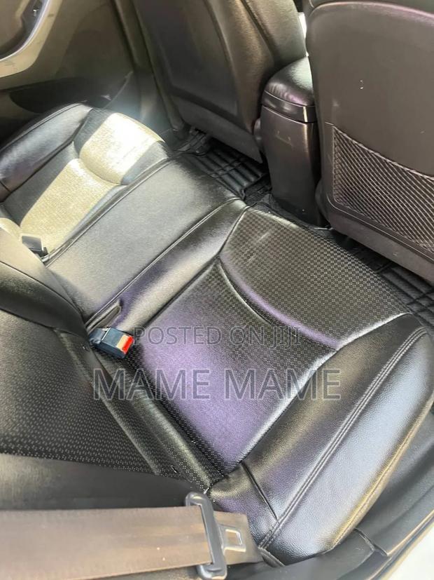 Hyundai Avante 2013 White