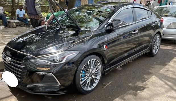 Hyundai Avante 2017 Black
